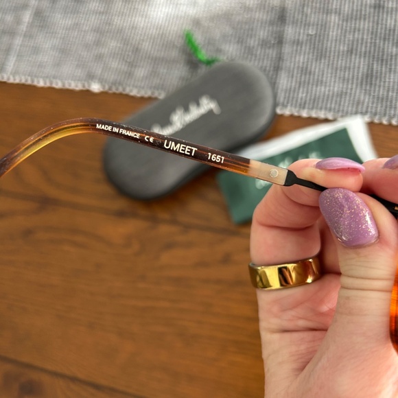 Anne & Valentin UMEET 1651 - Picture 2 of 8